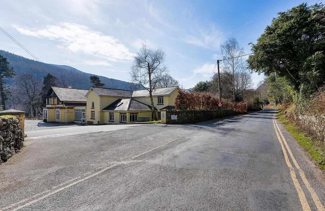 Glendalough International Youth Hostel-1