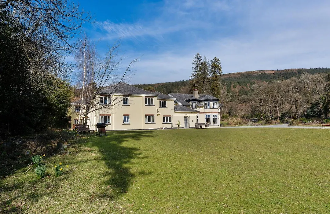 Glendalough International Youth Hostel-1