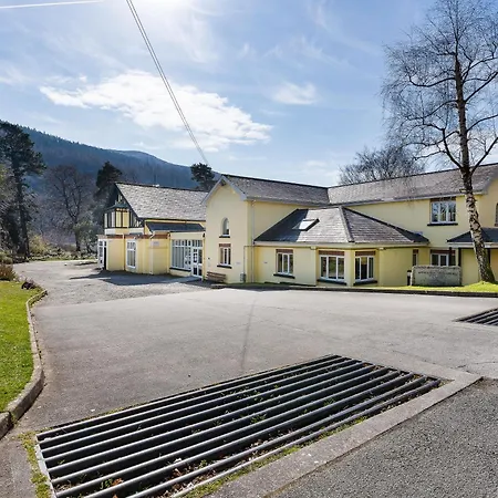 Glendalough International Youth Hostel-3
